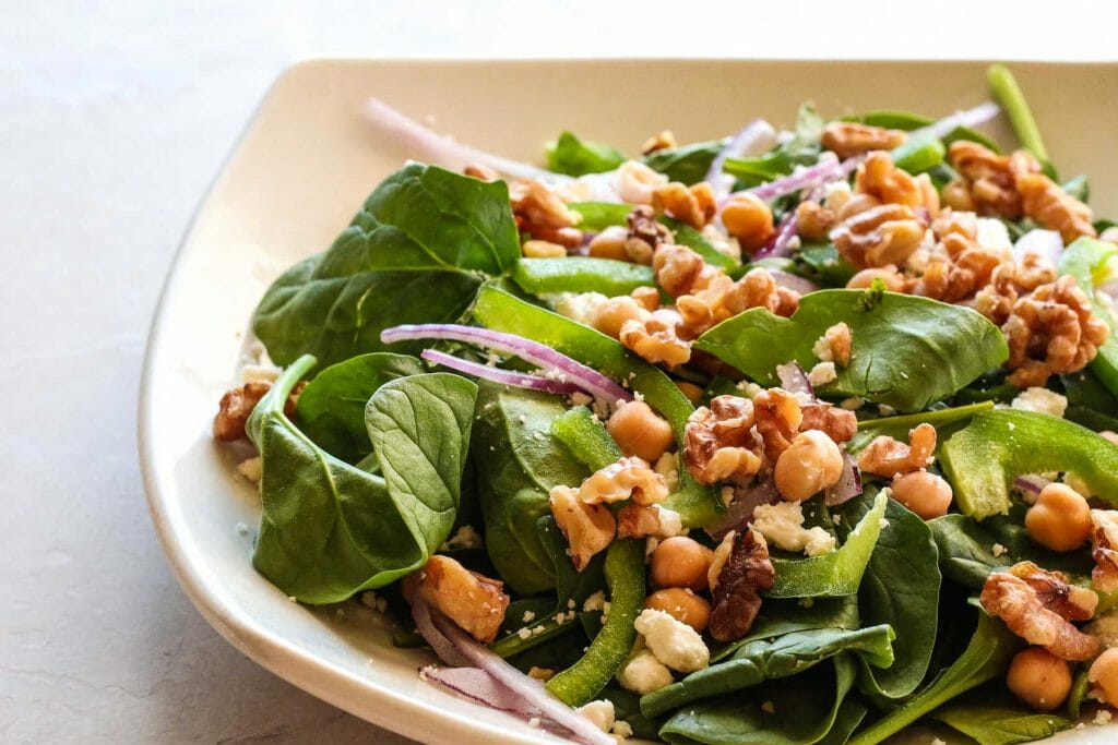 spinach salad chickpeas lunch